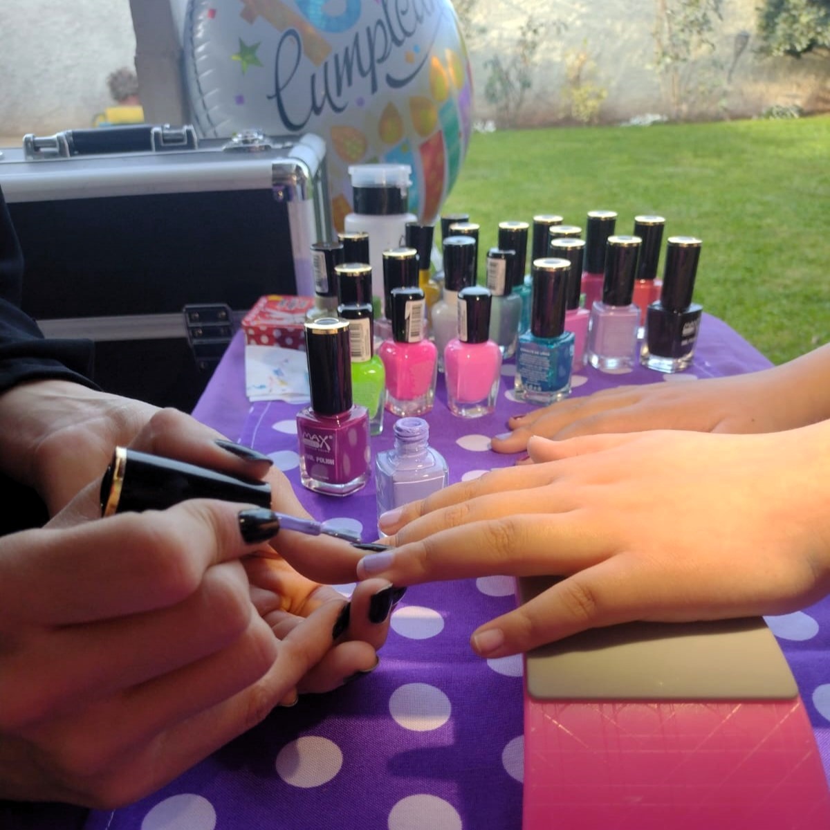 BellaChic - Estaciones de Belleza - Manicure